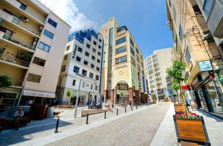 Luxury Apartment With Valletta And Harbour Views Sliema Eksteriør bilde