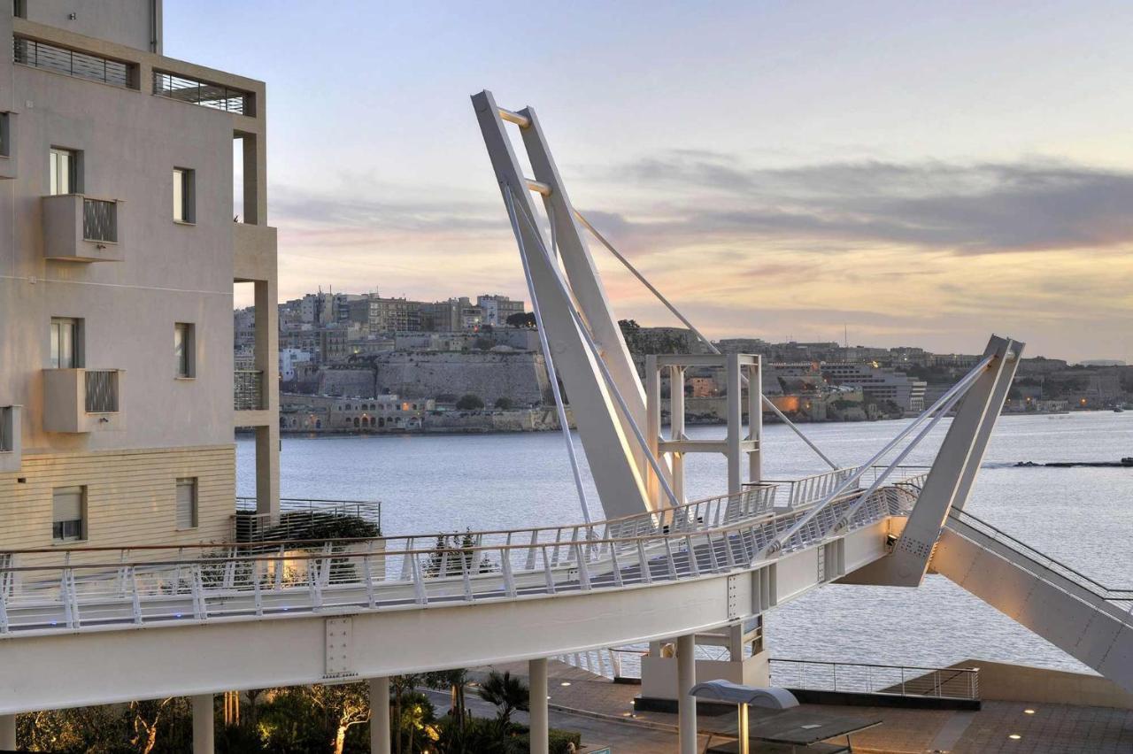 Luxury Apartment With Valletta And Harbour Views Sliema Eksteriør bilde