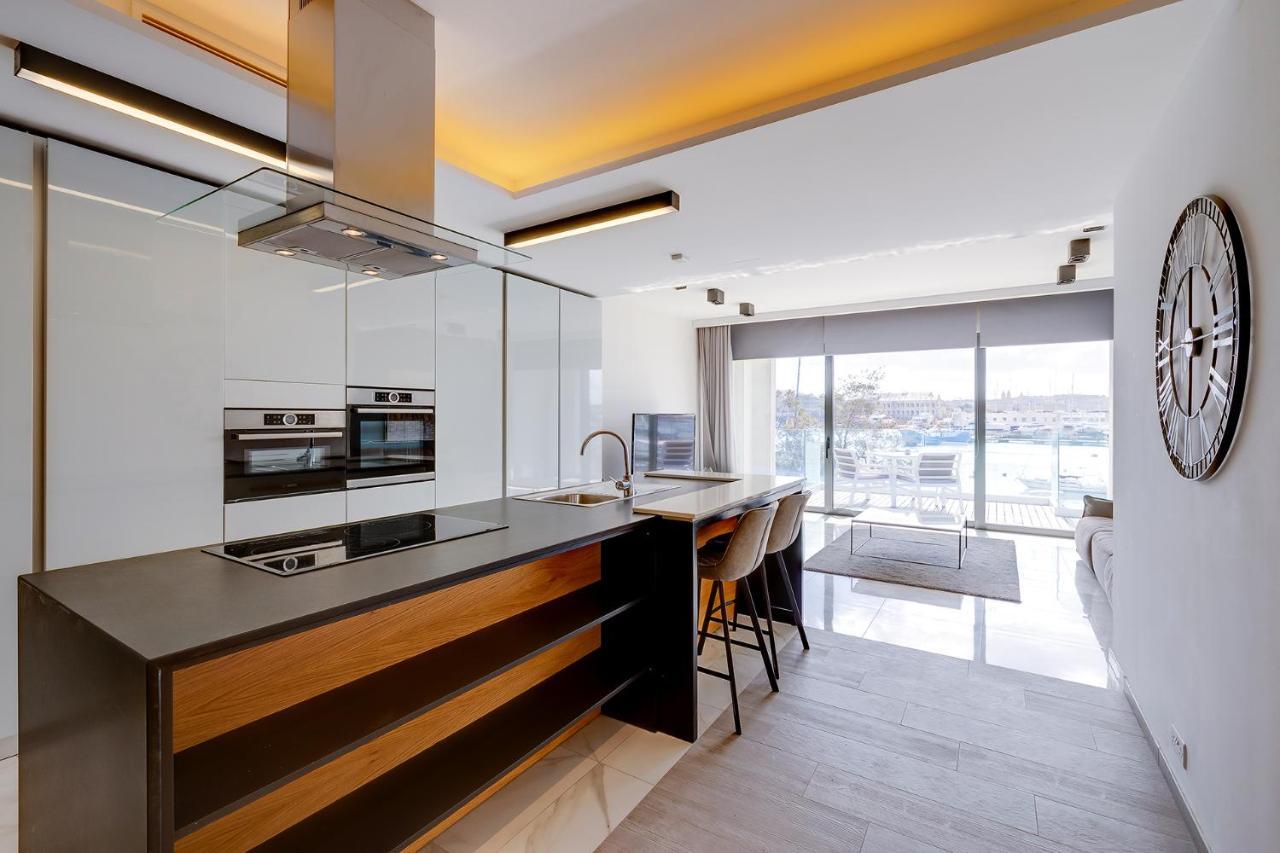 Luxury Apartment With Valletta And Harbour Views Sliema Eksteriør bilde