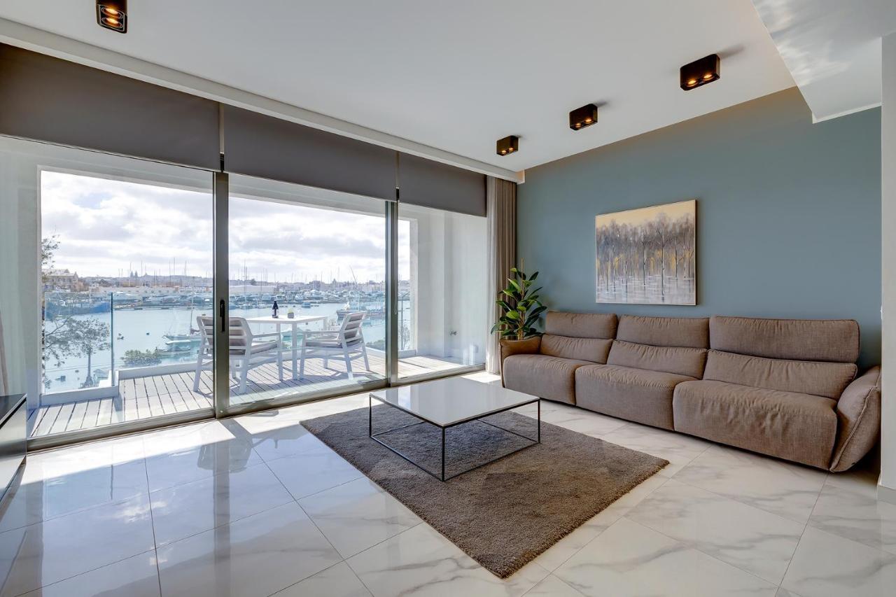 Luxury Apartment With Valletta And Harbour Views Sliema Eksteriør bilde