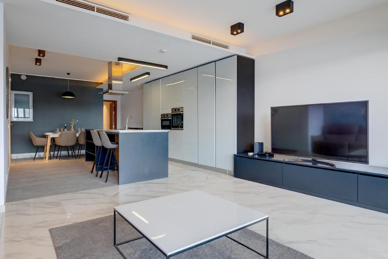 Luxury Apartment With Valletta And Harbour Views Sliema Eksteriør bilde