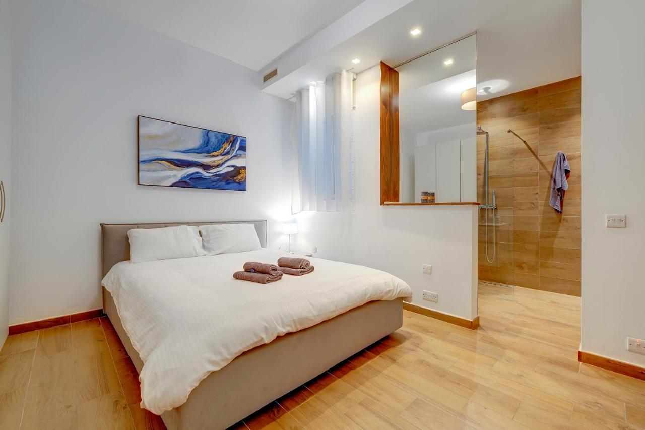Luxury Apartment With Valletta And Harbour Views Sliema Eksteriør bilde